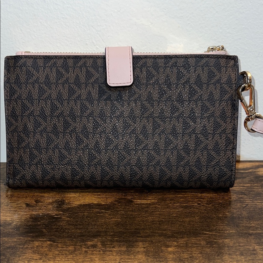 Michael Kors Black and Pink Logo Wristlet - Picture 3 of 11